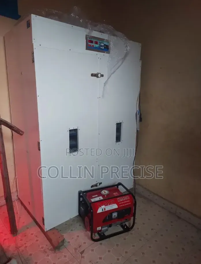 2112 Egg Incubator With a Free Backup Generator
