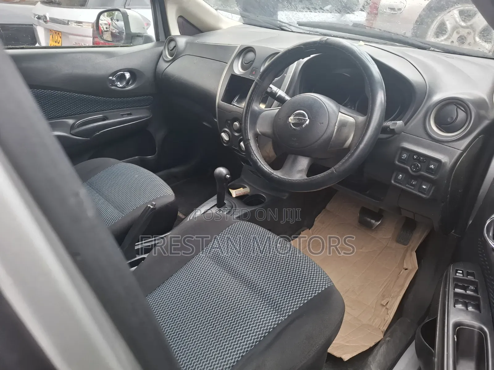 Nissan Note 2014 Silver