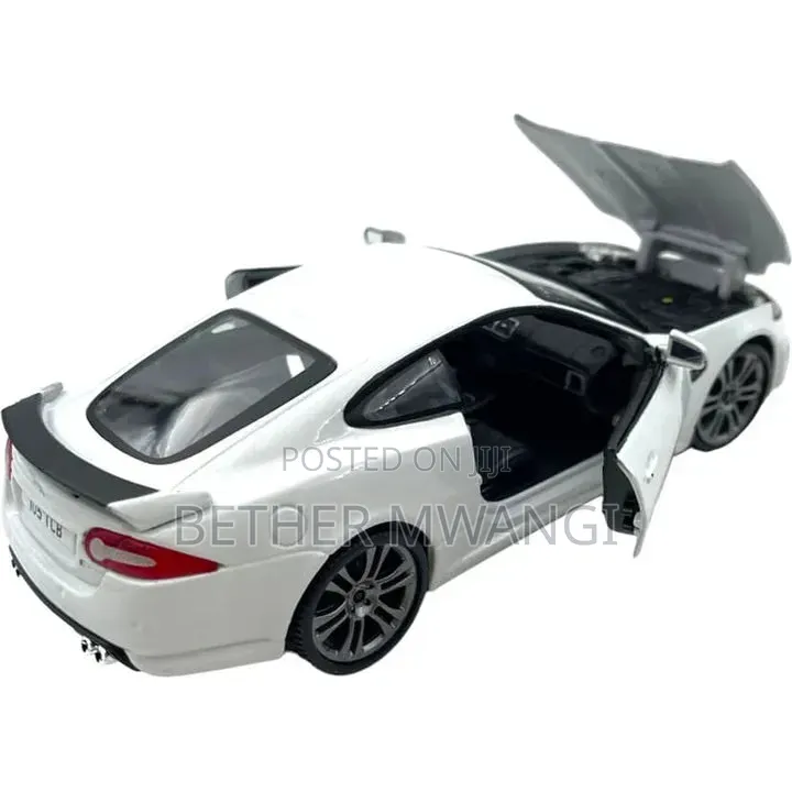 1:24 Collezione (A) W/O Stand - Jaguar XKR-S