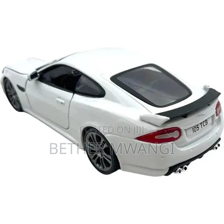 1:24 Collezione (A) W/O Stand - Jaguar XKR-S