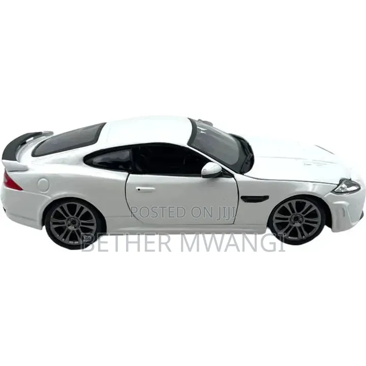 1:24 Collezione (A) W/O Stand - Jaguar XKR-S