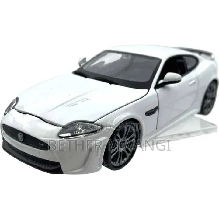 1:24 Collezione (A) W/O Stand - Jaguar XKR-S