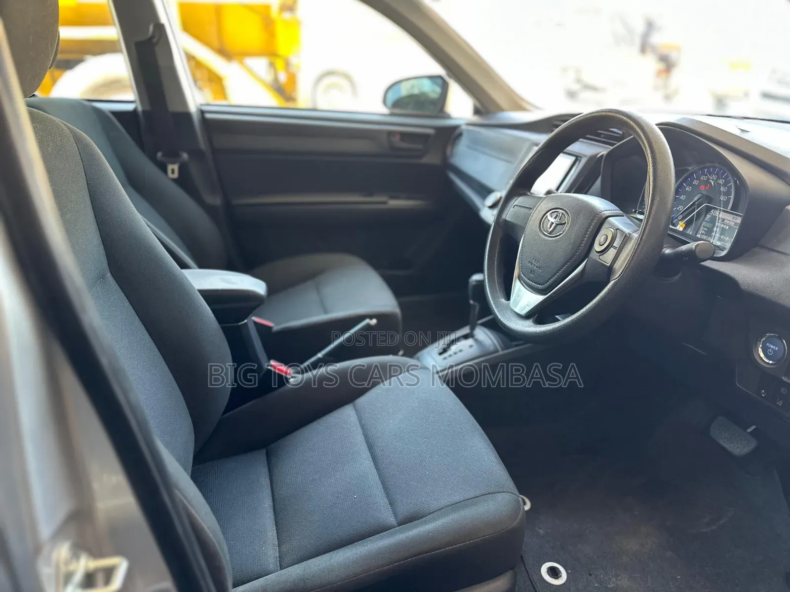 Toyota Axio 2019 Silver