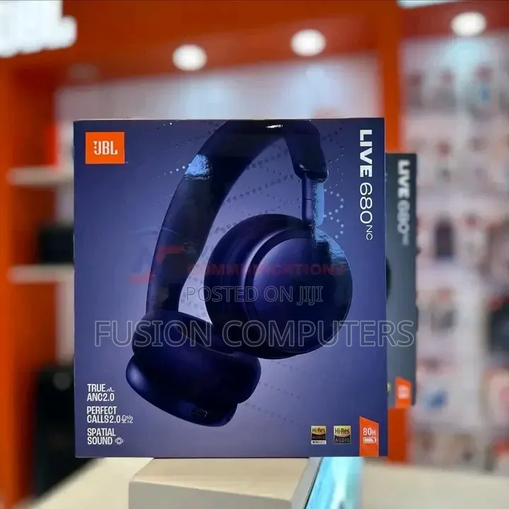 JBL Live 680NC
Wireless on-Ear Noise-Cancelling Headphones
