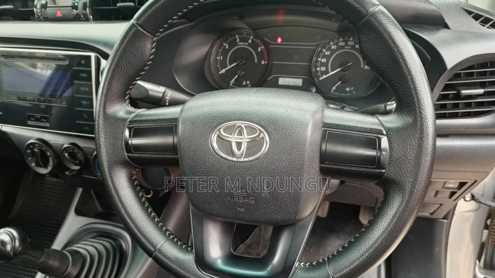 Toyota Hilux 2019 Silver