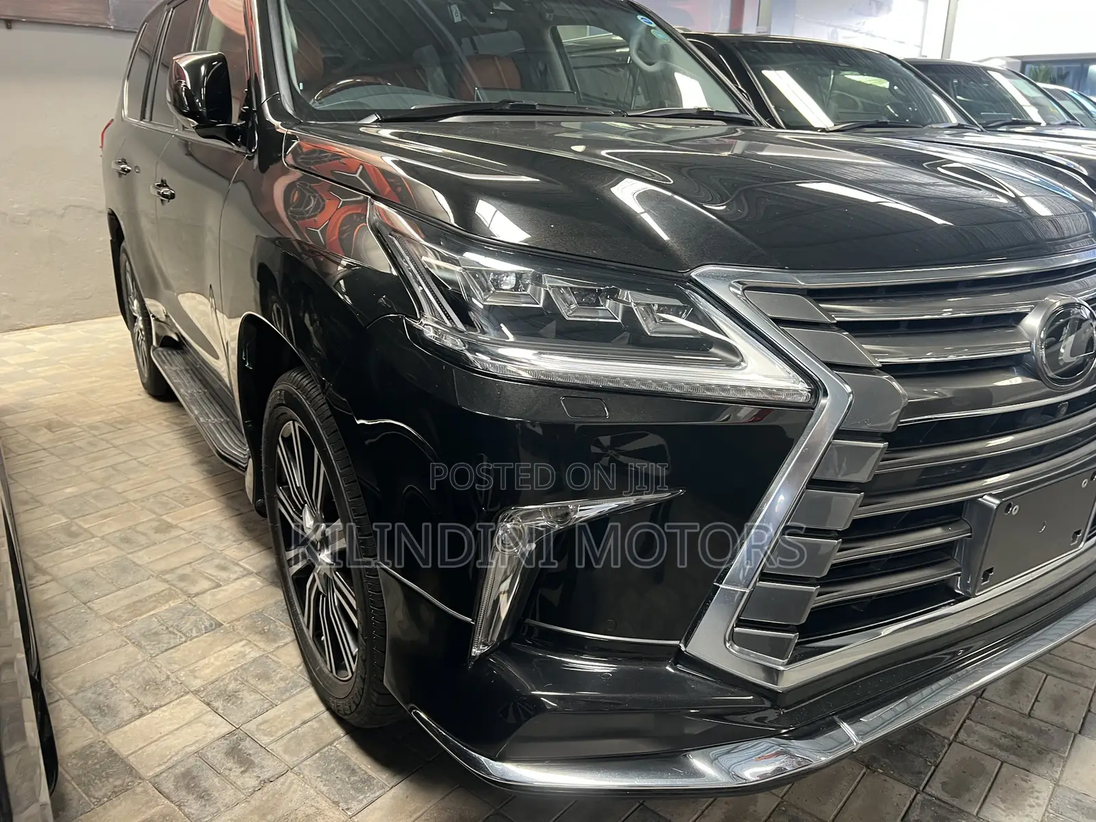 Lexus LX 2018 Black