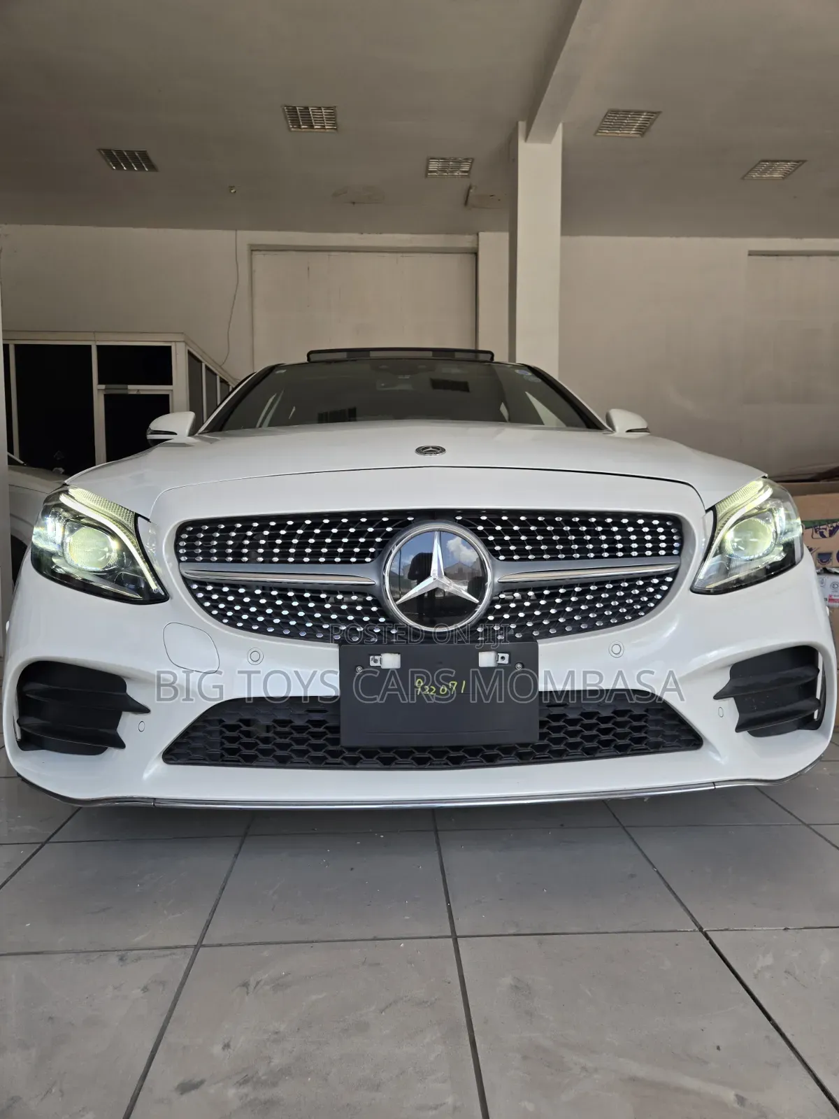 Mercedes-Benz 220 2019 White