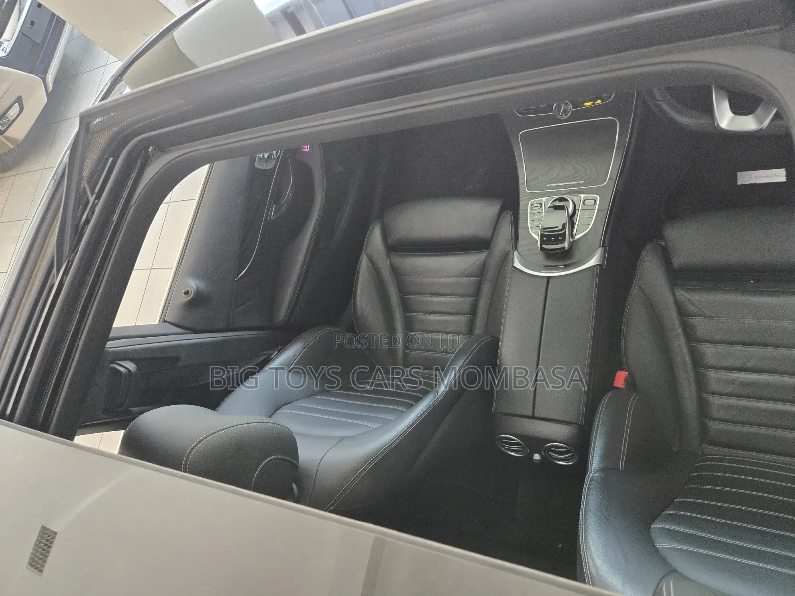 Mercedes-Benz 220 2019 White