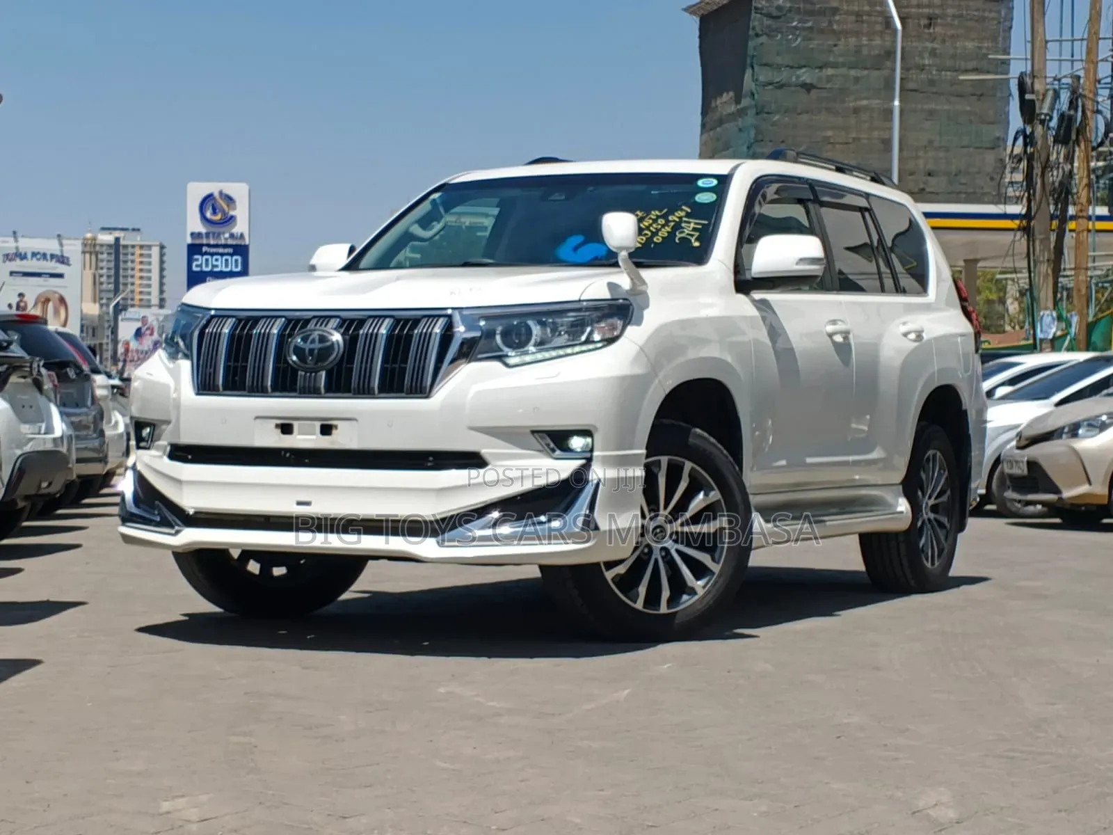 Toyota Land Cruiser Prado 2021 White