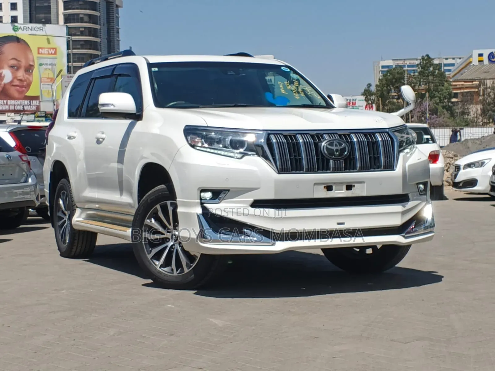 Toyota Land Cruiser Prado 2021 White