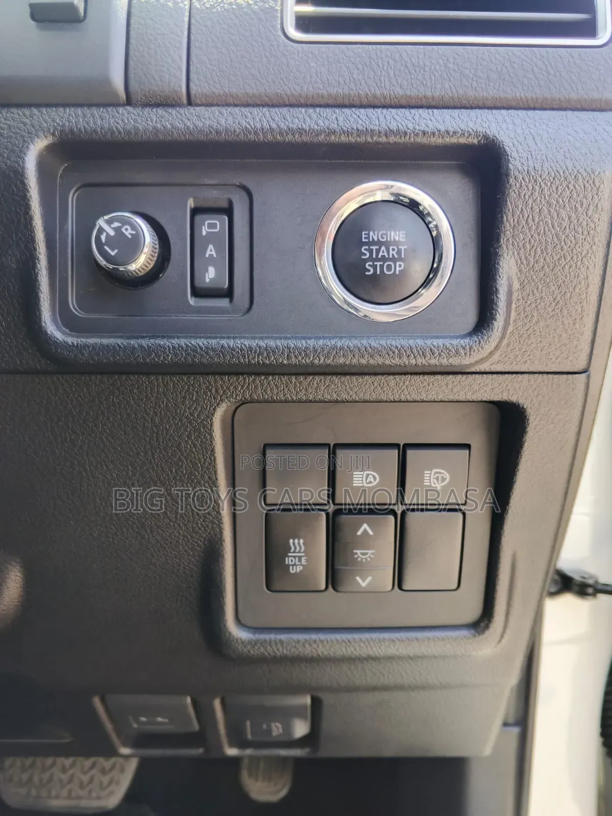 Toyota Land Cruiser Prado 2021 White