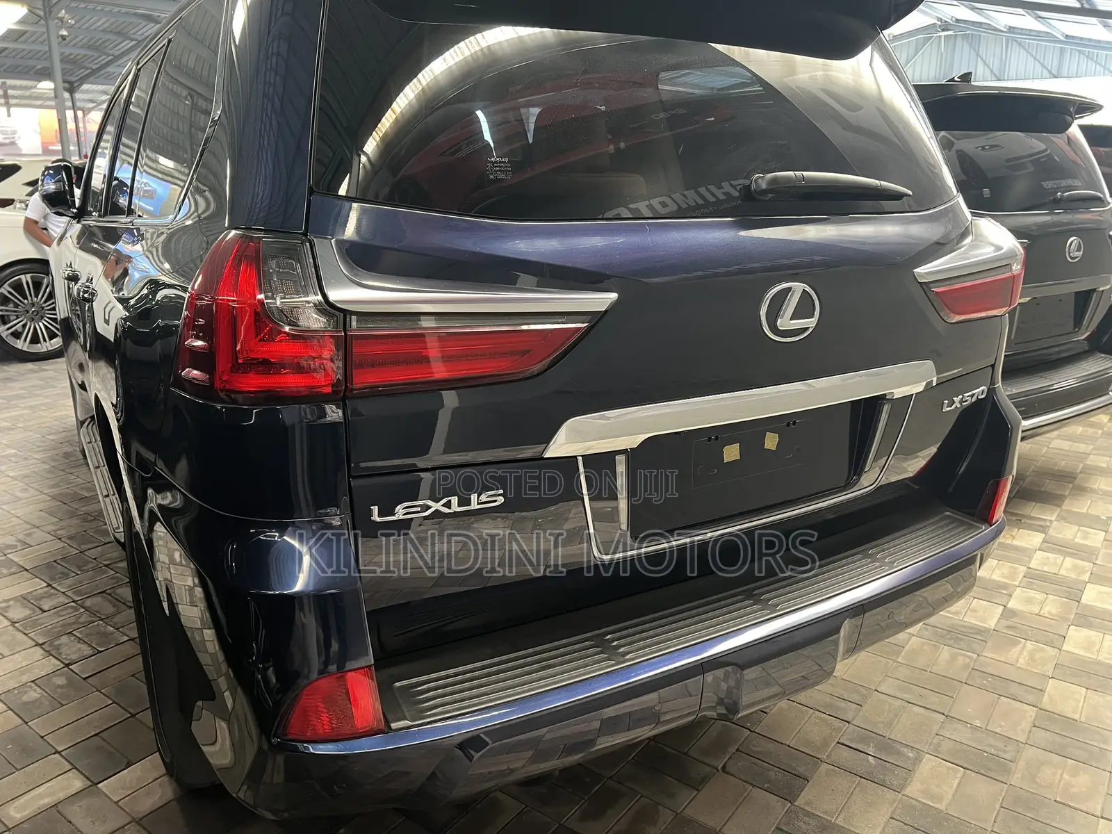 Lexus LX 2018 Blue