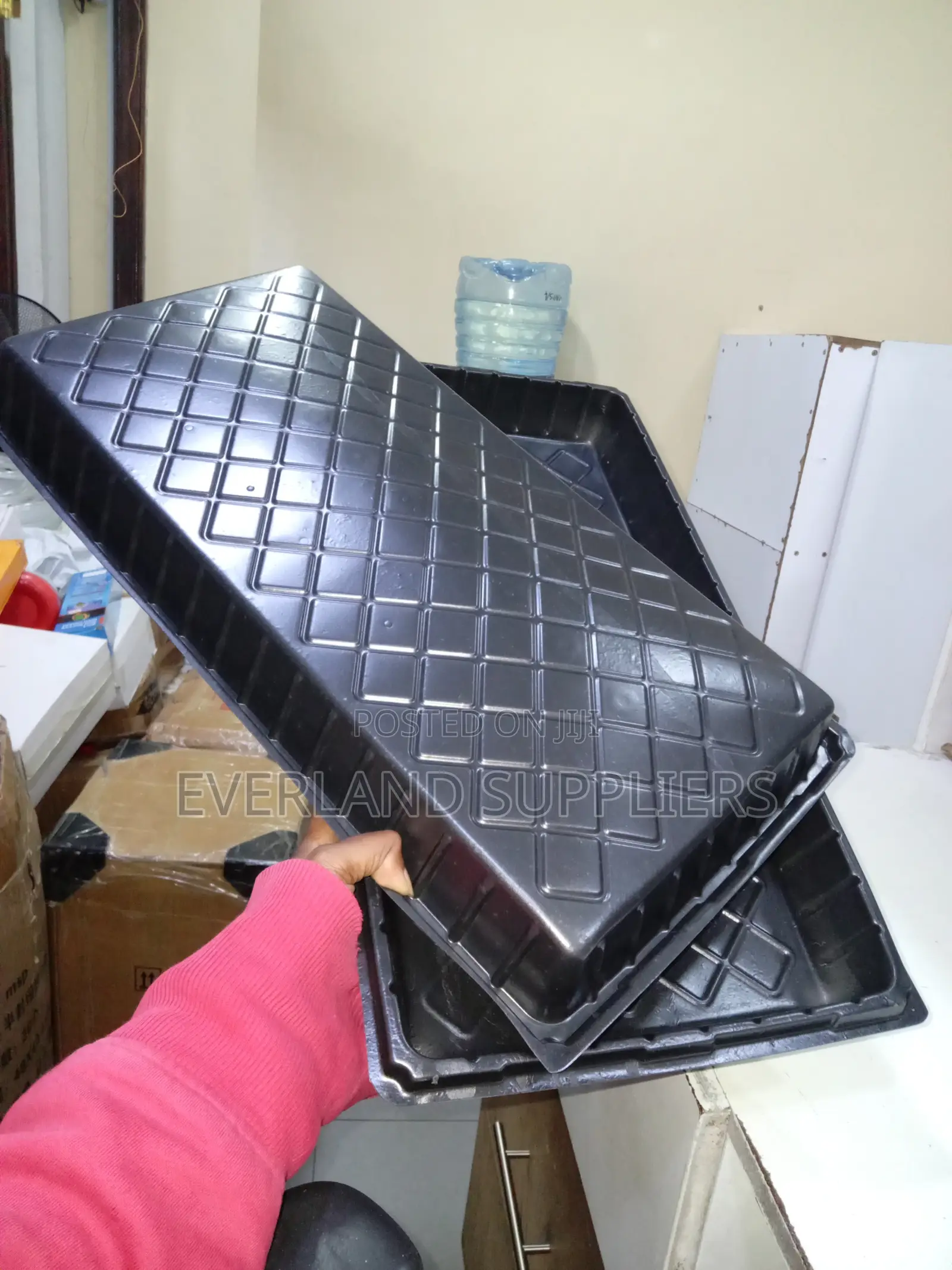 Hydroponic Trays for Recirculating Systems - No Holes