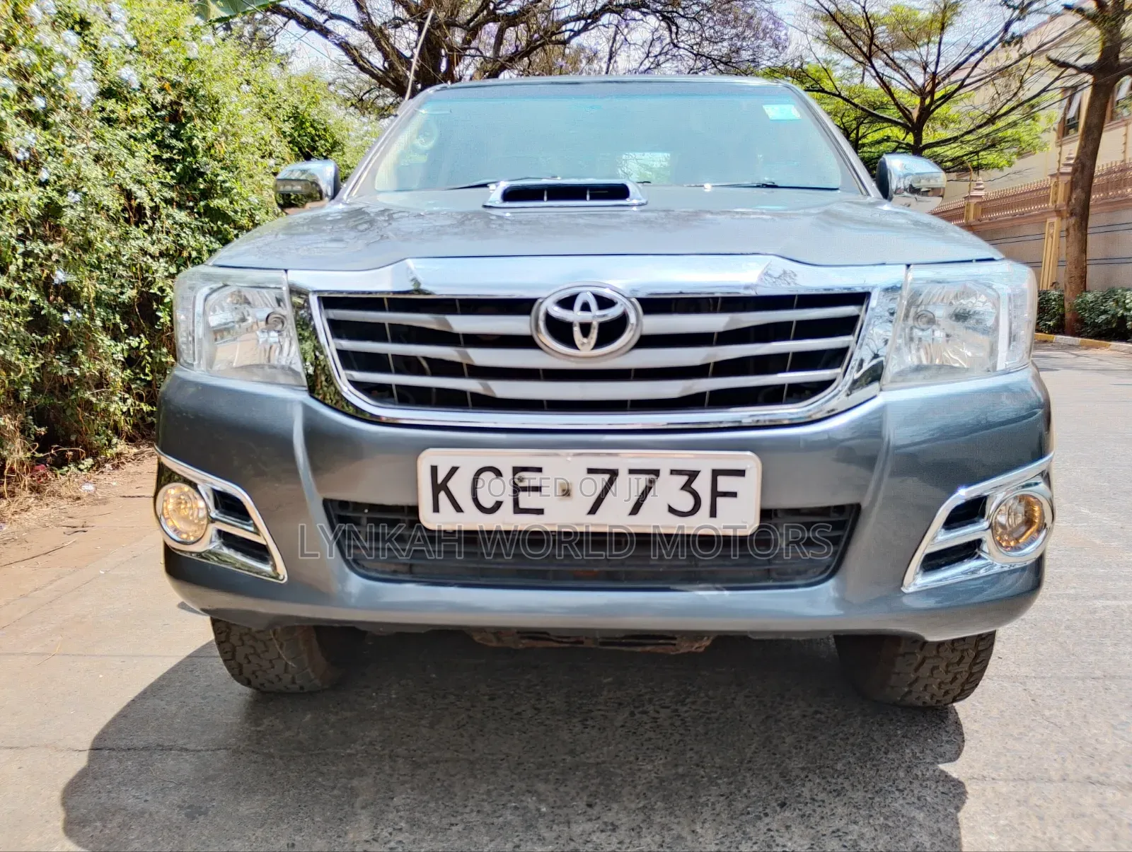 Toyota Hilux 2008 Gray
