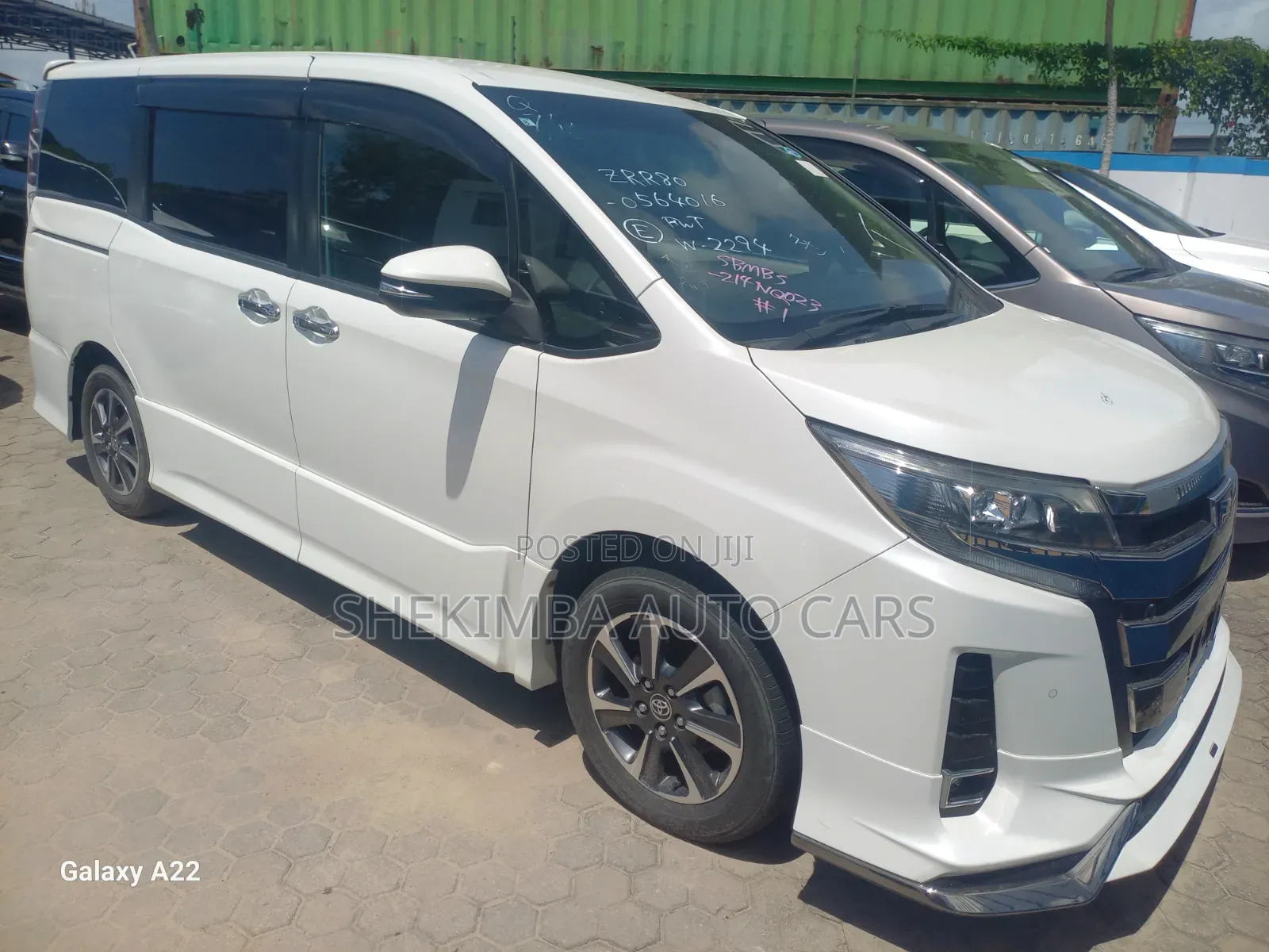 Toyota Noah 2.0 FWD (7 Seater) 2020 White
