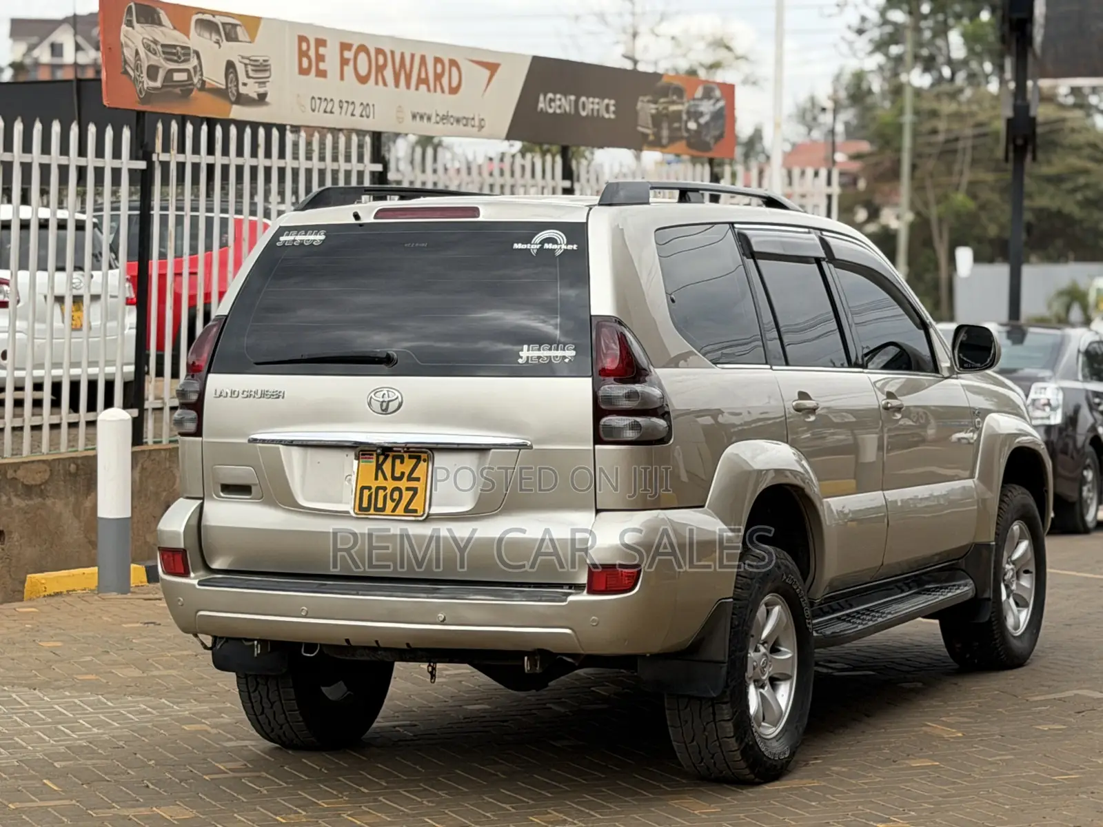 Toyota Land Cruiser Prado 2012 Gold