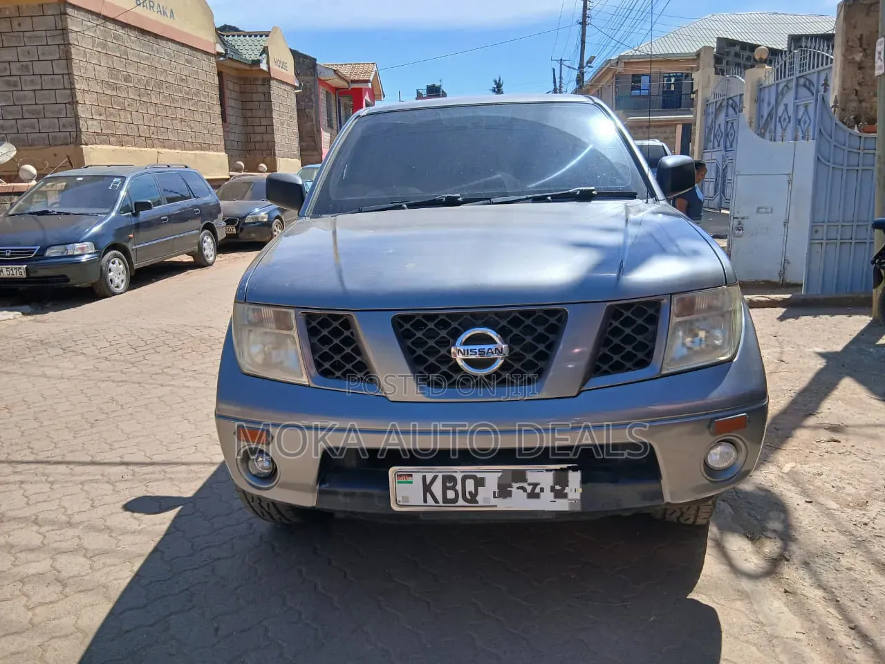 Nissan Navara 2.5 dCi 2011 Gray