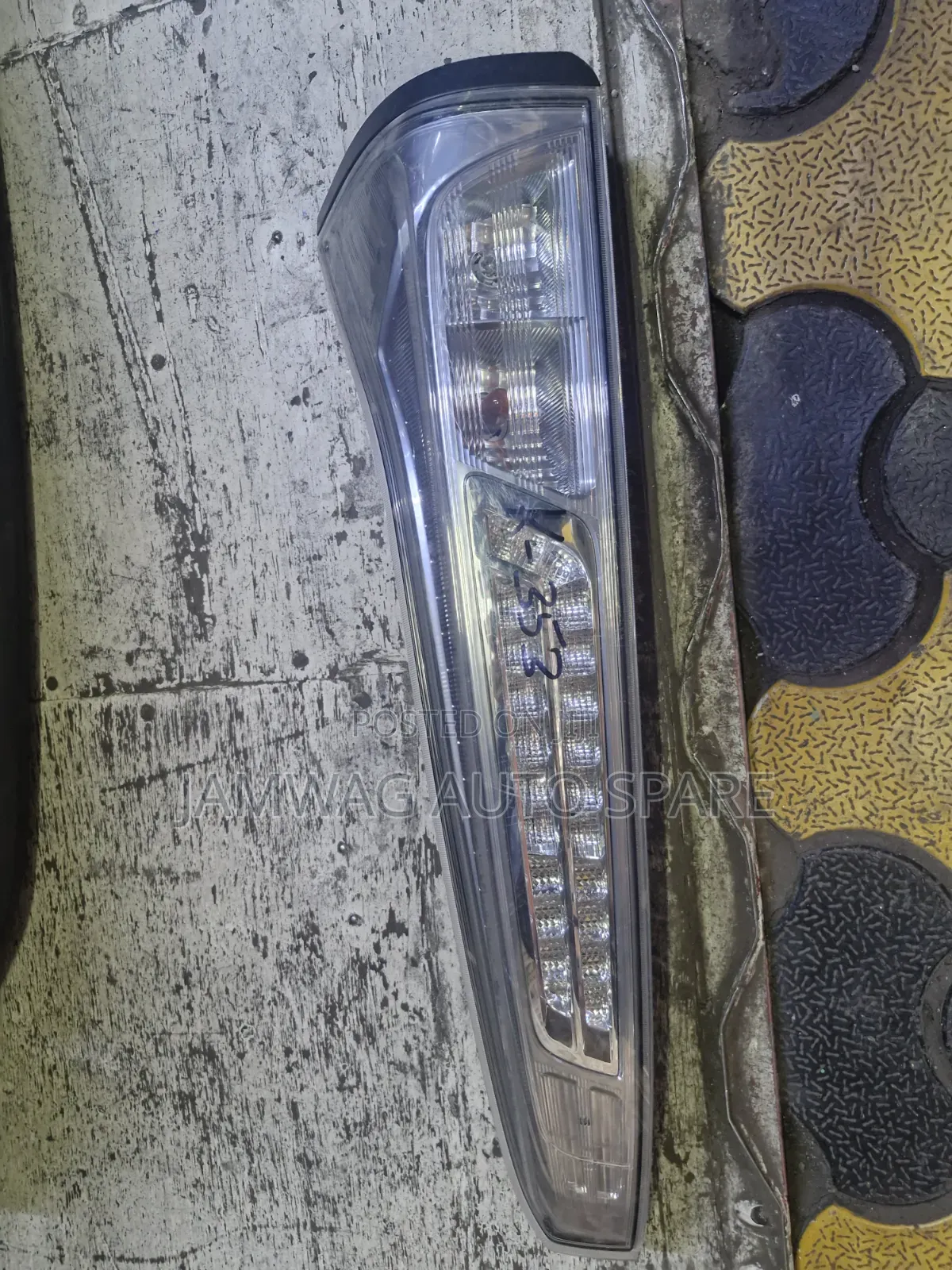 Nissan Serena 2012 Taillights