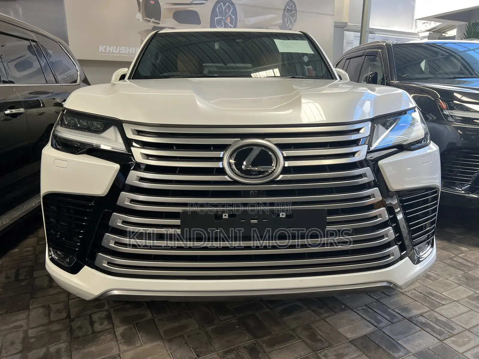 Lexus LX 2023