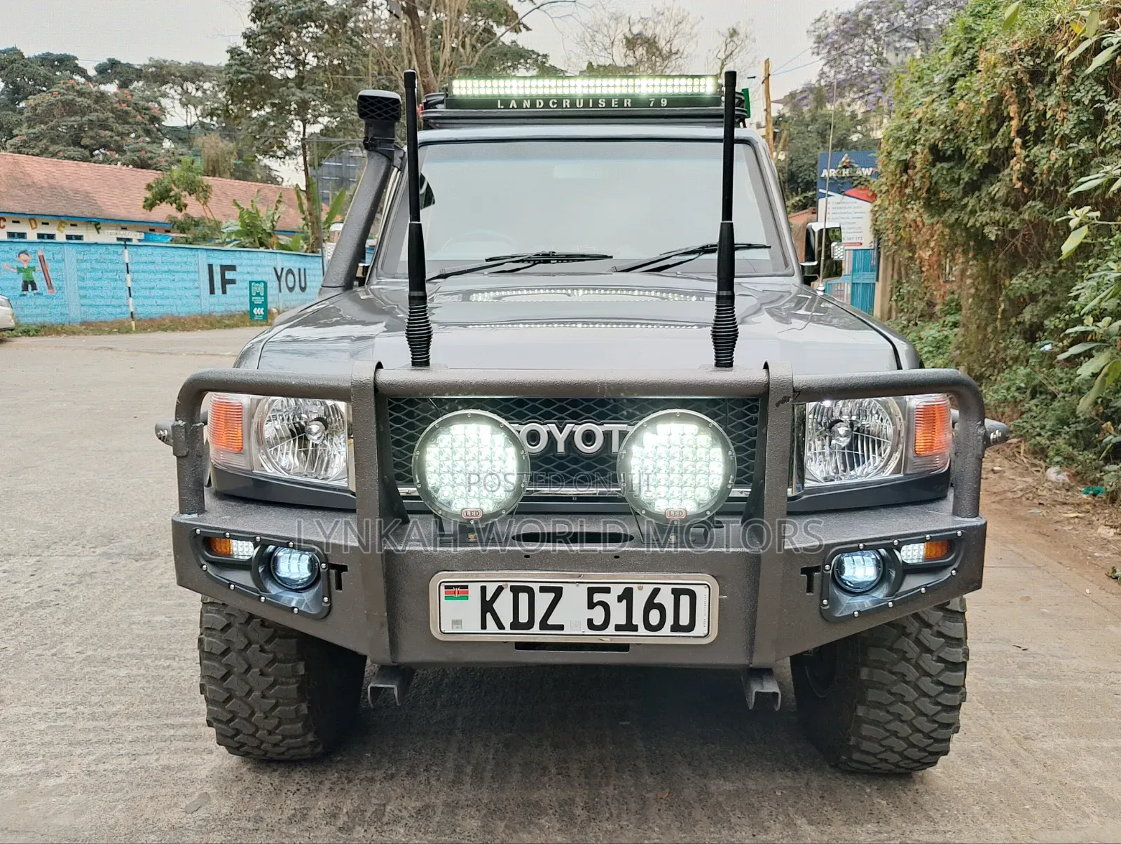 Toyota Land Cruiser 2014 Gray