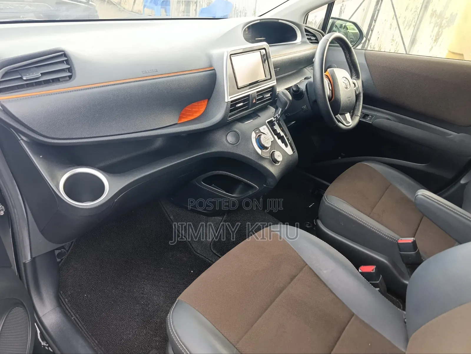 Toyota Sienta 1.5 AWD 2019 Brown