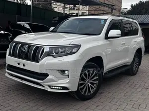 Toyota Land Cruiser Prado 2.8 2019 White