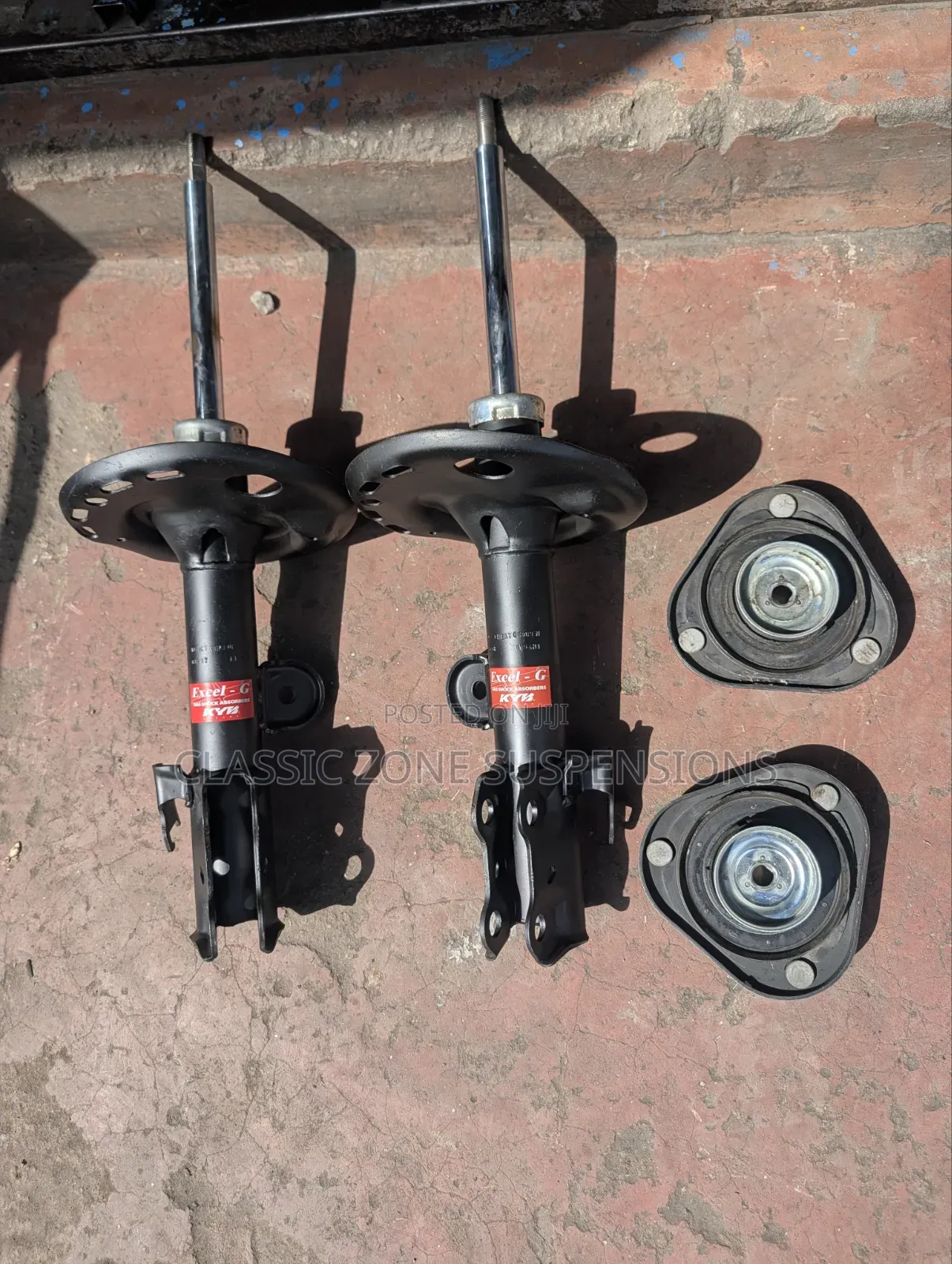 Toyota Vanguard Shock Absorbers.
