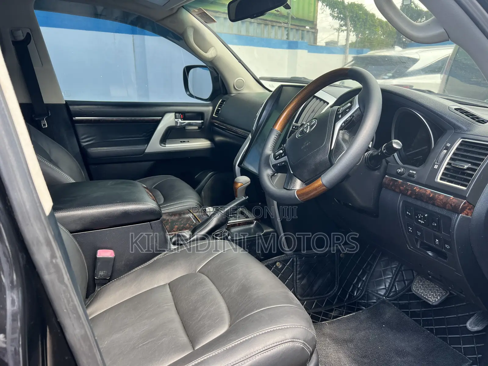 Toyota Land Cruiser 2017 Black