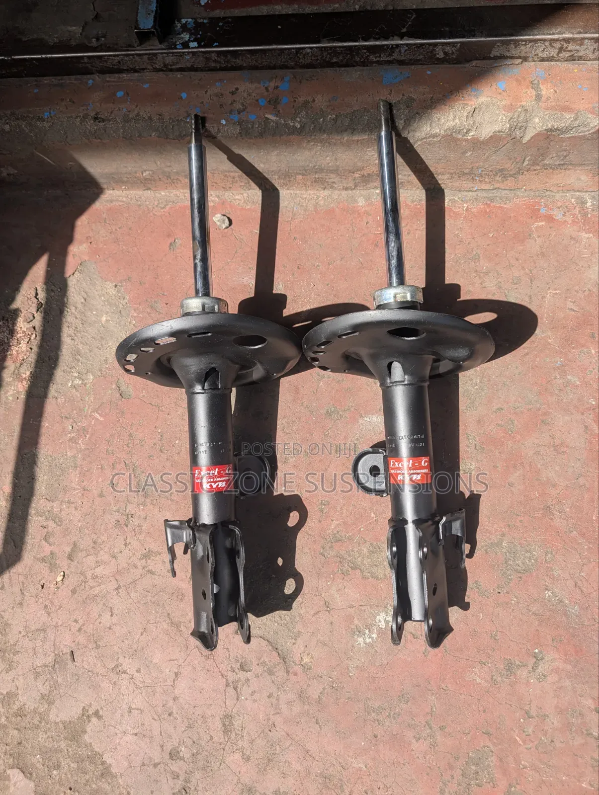 Toyota Vanguard Shock Absorbers.