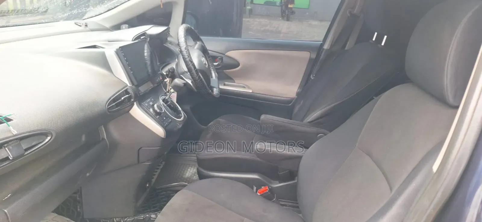 Toyota Wish 2011 Blue