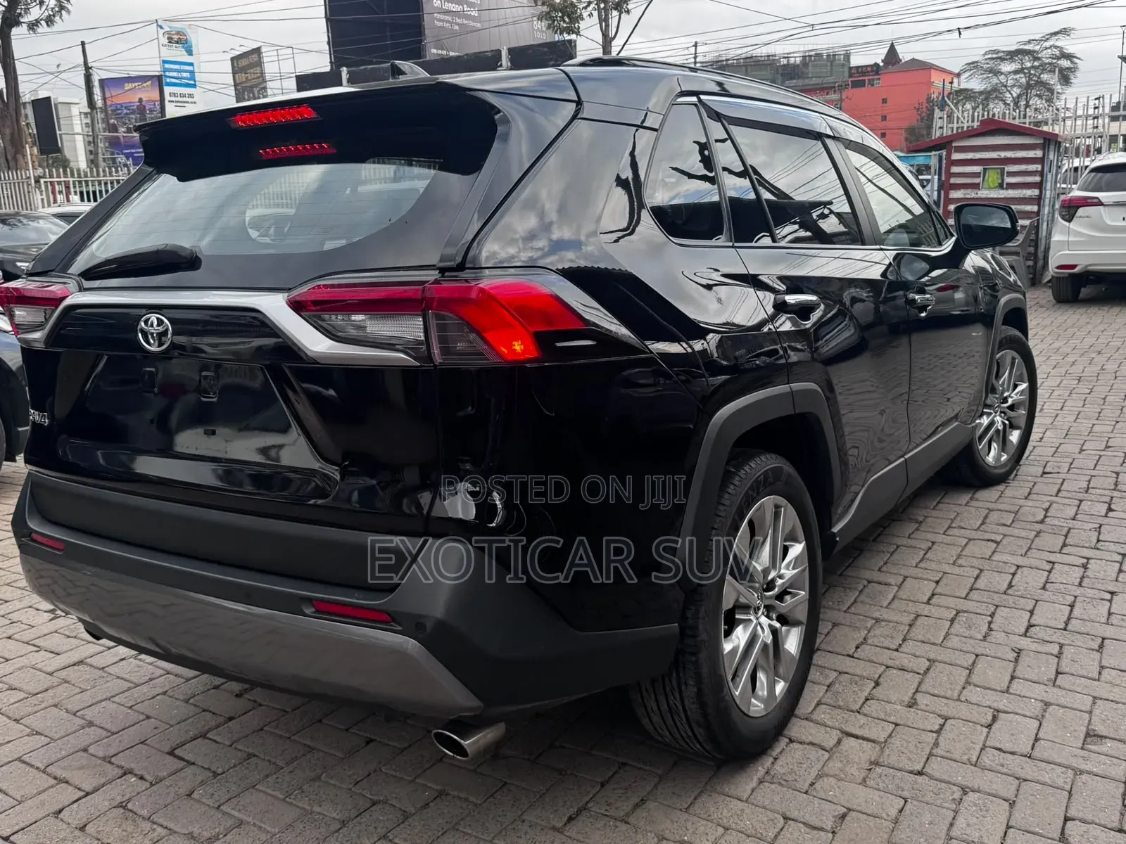Toyota RAV4 XLE Premium FWD 2020 Black