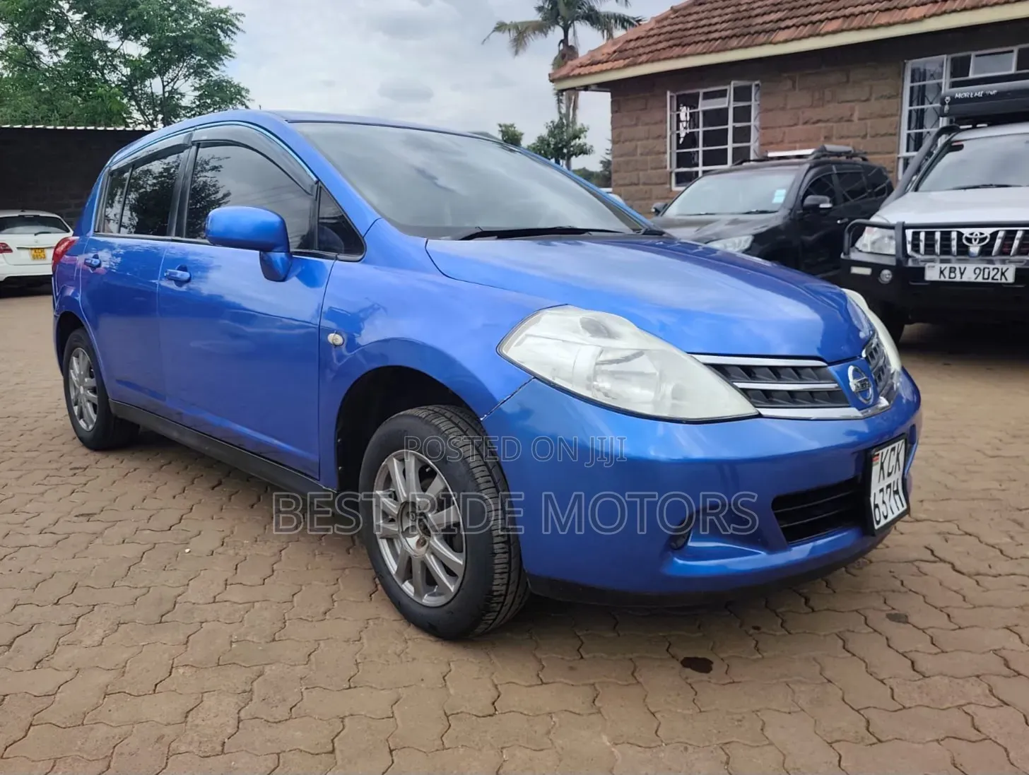 Nissan Tiida 2009 Blue