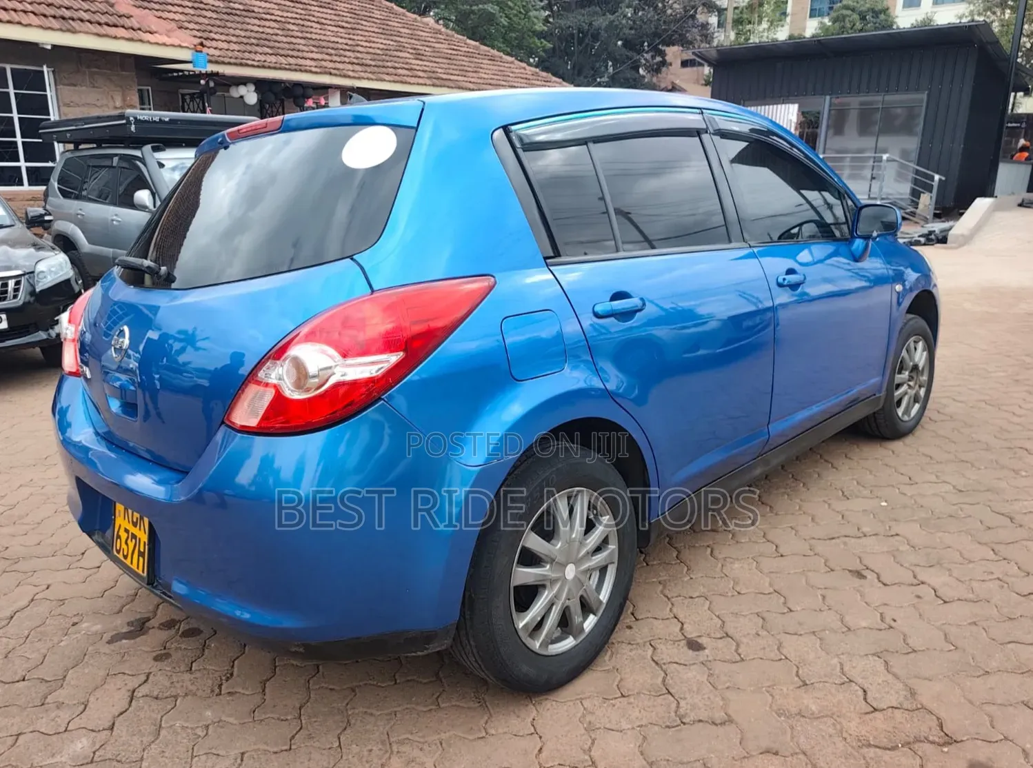 Nissan Tiida 2009 Blue