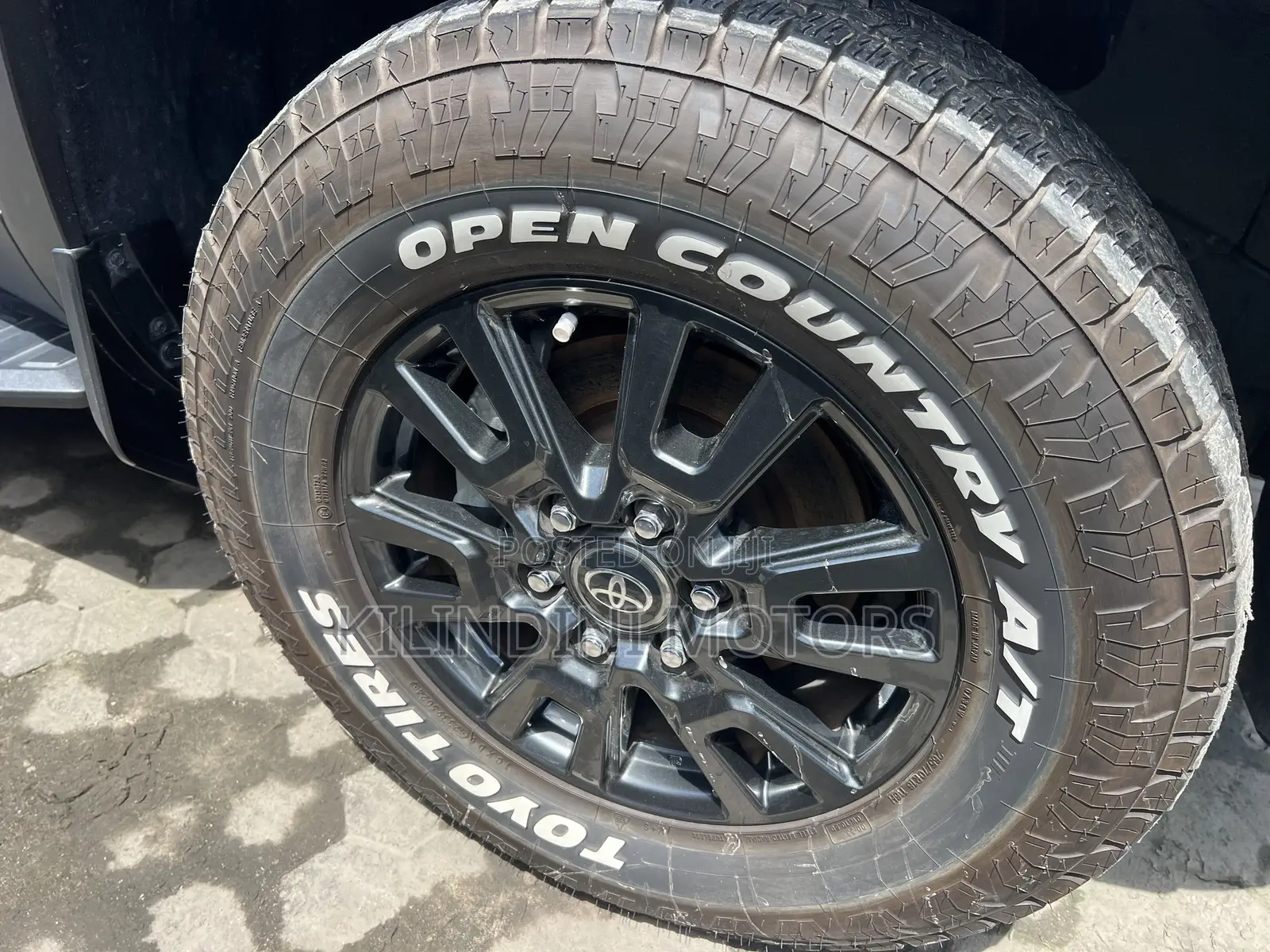 Toyota Land Cruiser Prado 2025