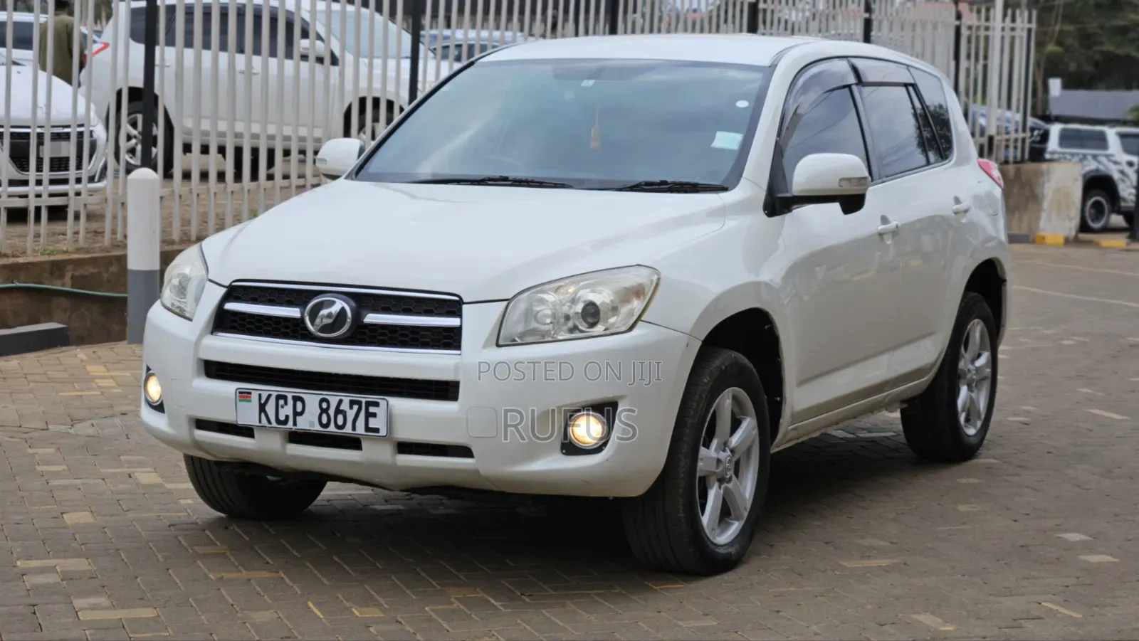 Toyota RAV4 2.5 4x4 2010 White