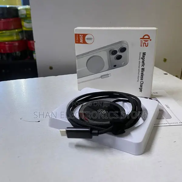 Q12 Slim Magnetic Phone Charger With Type C Cable