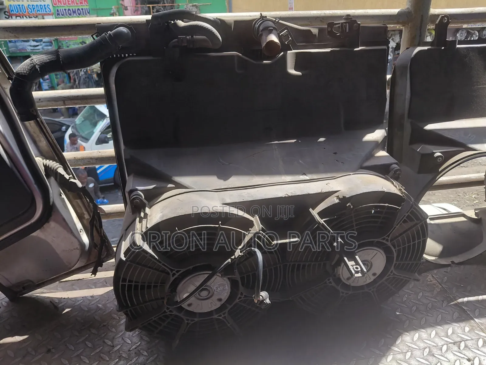 Hiace 7L Radiator