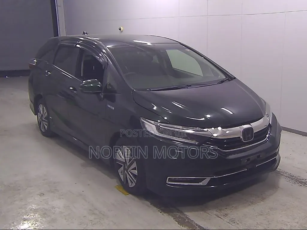 Honda Fit Shuttle 2020 Green
