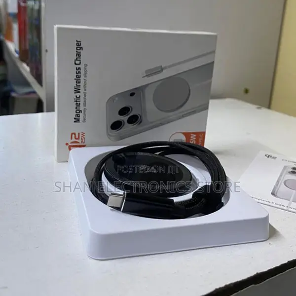 Q12 Magnetic Phone Charger With Flexible Charging Cable