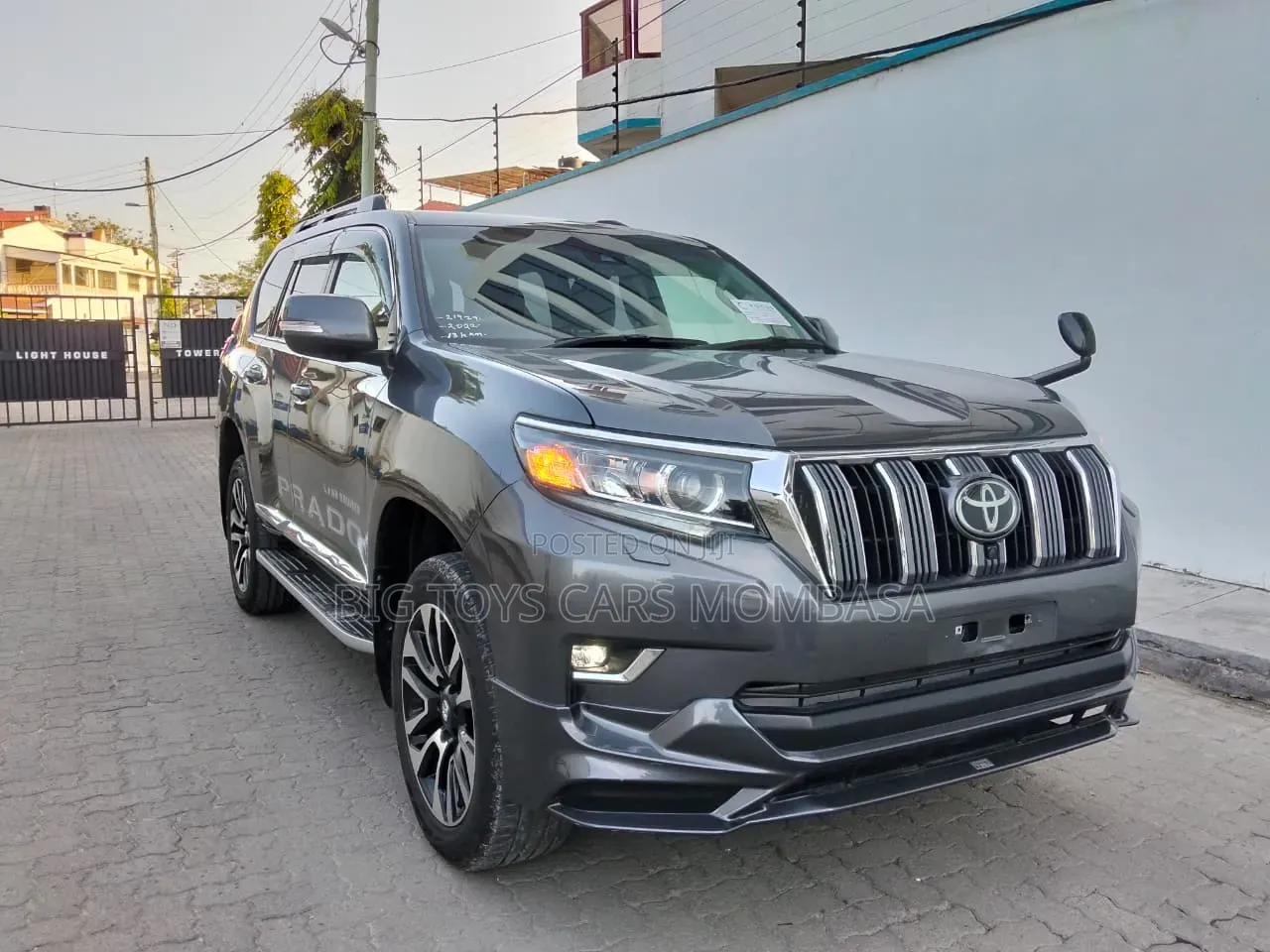 Toyota Land Cruiser Prado 2019 Gray