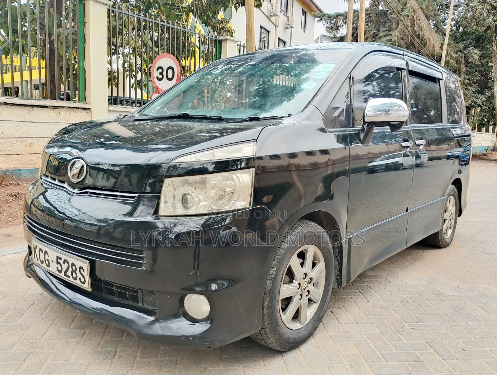 Toyota Voxy 2009 Black