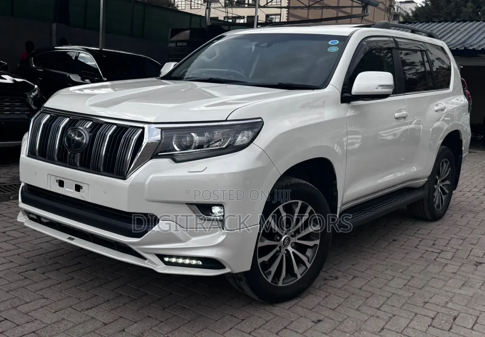 Toyota Land Cruiser Prado 2019 White
