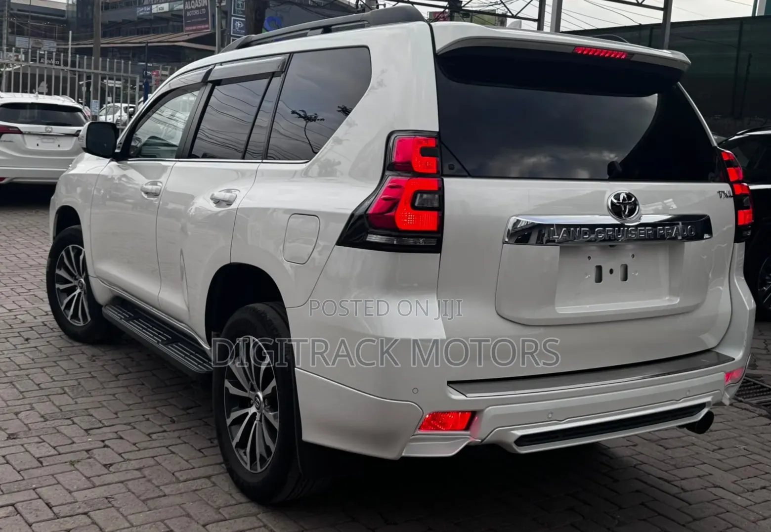 Toyota Land Cruiser Prado 2019 White