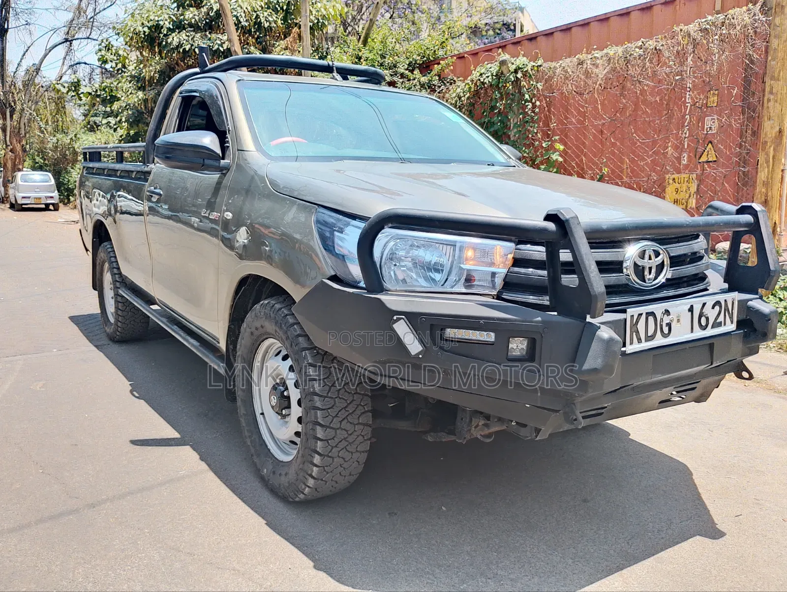 Toyota Hilux 2021 Gray