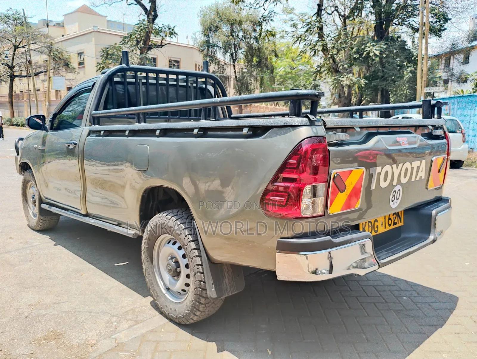 Toyota Hilux 2021 Gray