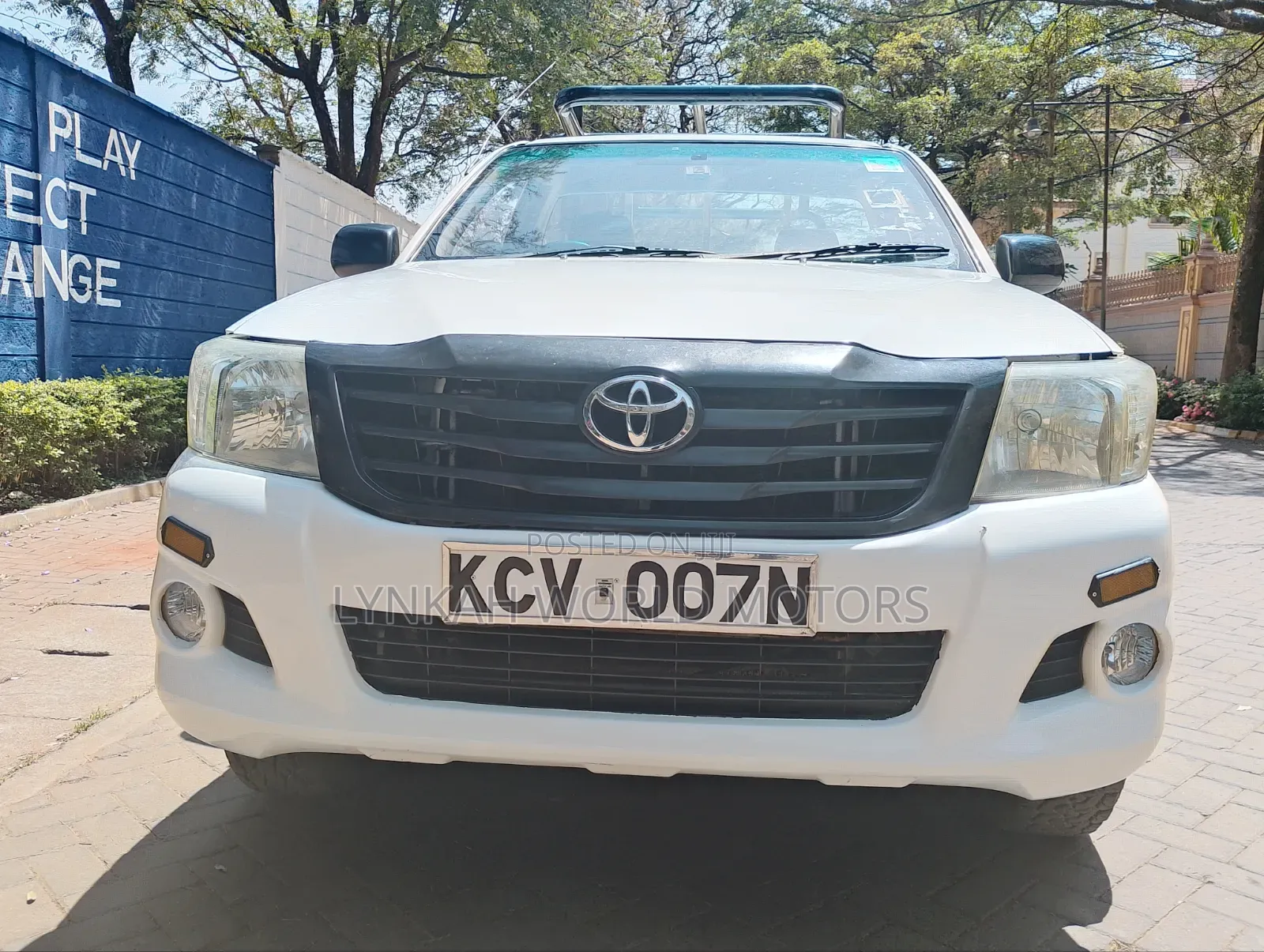 Toyota Hilux 2014 Off white