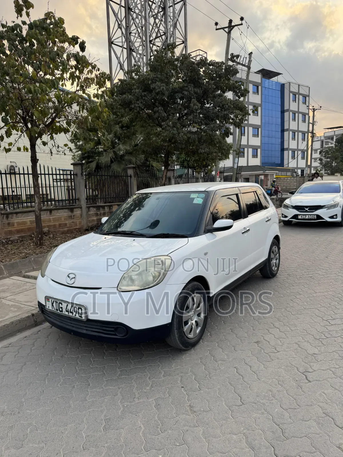 Mazda Verisa 2014 White