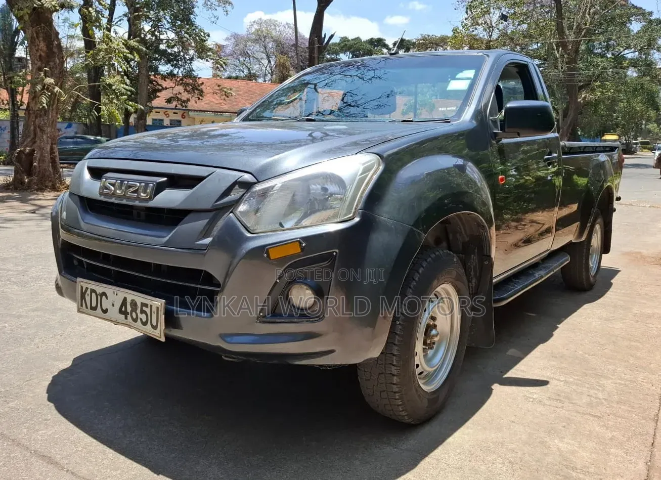 Isuzu D-MAX 2021 Gray