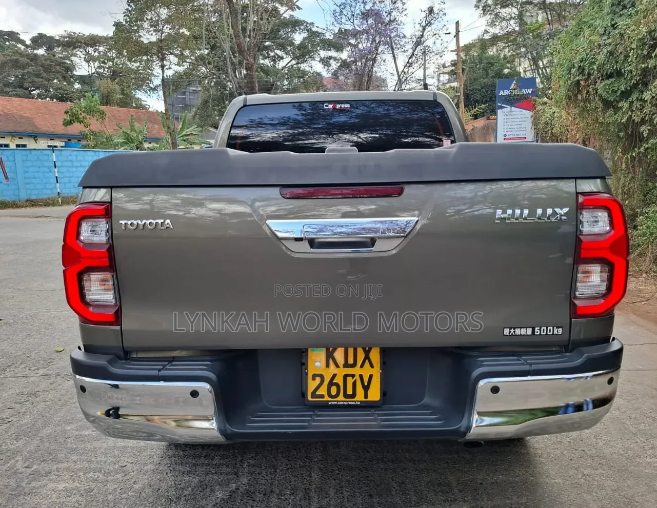 Toyota Hilux 2022 Gray