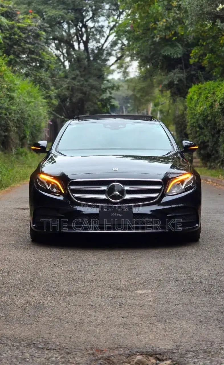Mercedes-Benz E200 2019 Black